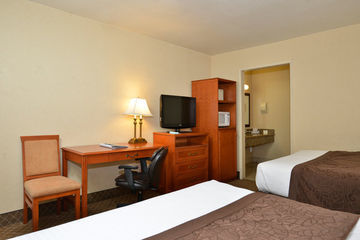 Hotel Quality San Diego South 2*